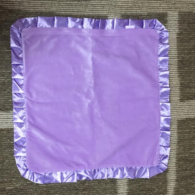 サンリオ・ハローキティ刺繍素材切替フリルクッションカバー < おもちゃ  サンリオ・ハローキティ刺繍素材切替フリルクッションカバー < おもちゃの