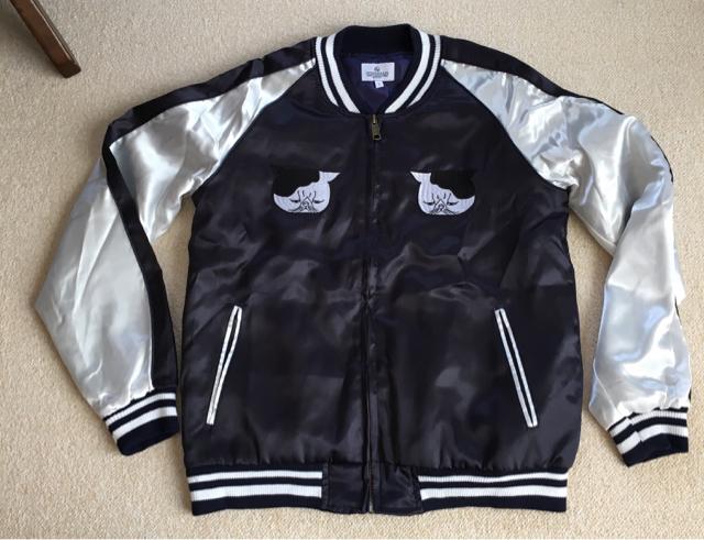 JAPANロゴ&ブサカワキャット刺繍スカジャン・ネイビー < 女性ファッション JAPANロゴ&ブサカワキャット刺繍スカジャン・ネイビー < 女性ファッションの