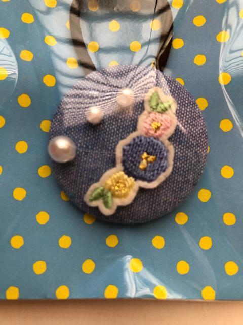 ハンドメイド ヘアゴム 特大 くるみボタン かわいいお花♪ ブルー < 女性ファッション  ハンドメイド ヘアゴム 特大 くるみボタン かわいいお花♪ ブルー < 女性ファッションの