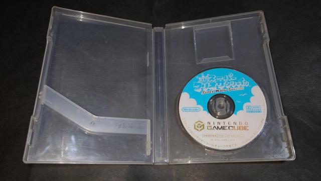 GC スーパーマリオサンシャイン / スリーブケース・説明書無し ゲームキューブ < ゲーム本体/ソフト  GC スーパーマリオサンシャイン / スリーブケース・説明書無し ゲームキューブ  < ゲーム本体/ソフトの