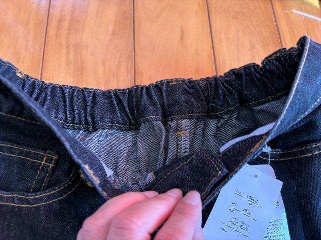 新品タグつきブラックデニム ウエストゴムL < 女性ファッション  新品タグつきブラックデニム ウエストゴムL < 女性ファッションの