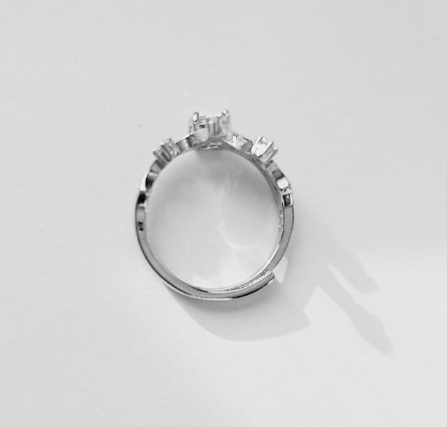 CZ キュービックジルコニア 総1カラット プラチナコーティングジュエリー フリーサイズ リング 〜16号 ティアラ < 女性アクセサリー/時計 CZ キュービックジルコニア 総1カラット プラチナコーティングジュエリー フリーサイズ リング 〜16号 ティアラ < 女性アクセサリー/時計の