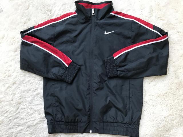 NIKE  美品ウィンドブレーカー Mサイズ150センチ < キッズ/ベビー  NIKE  美品ウィンドブレーカー Mサイズ150センチ  < キッズ/ベビーの