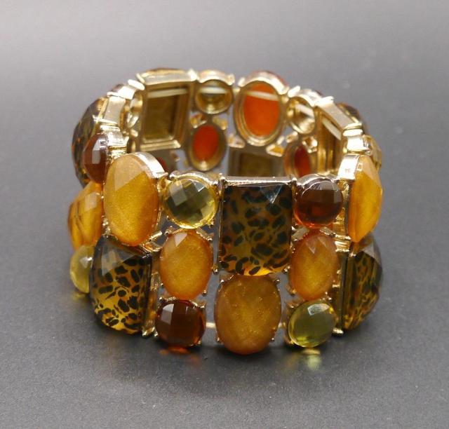 Vi AeB[N@F^uXbg  ANZT[/v 