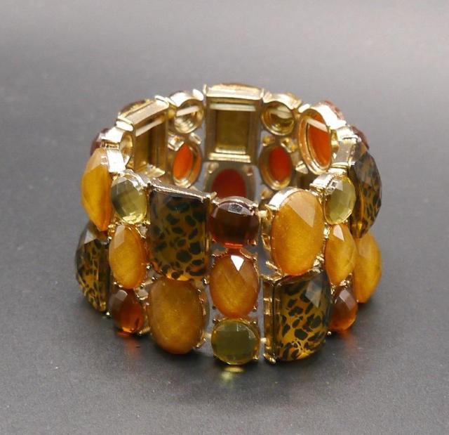 Vi AeB[N@F^uXbg  ANZT[/v 