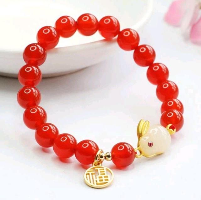 新品★開運のうさぎモチーフブレスレット < 女性アクセサリー/時計  新品★開運のうさぎモチーフブレスレット  < 女性アクセサリー/時計の