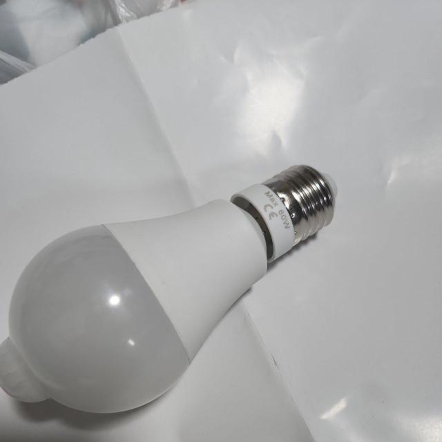 センサー 電球 < 家電/AV  センサー 電球  < 家電/AVの