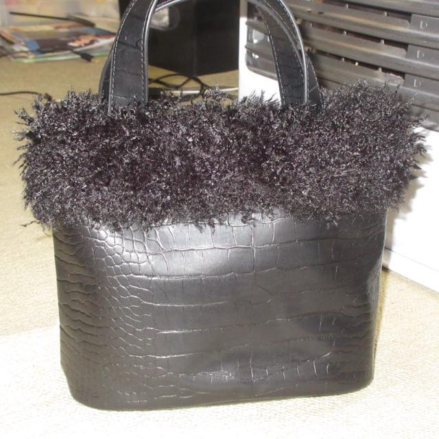 お買い得☆未使用タグ付☆CandyStripper*ハローキティファーバッグ(ブラック)ハンドバッグ < おもちゃ  お買い得☆未使用タグ付☆CandyStripper*ハローキティファーバッグ(ブラック)ハンドバッグ < おもちゃの