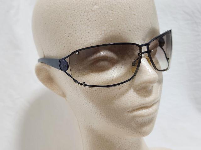 正規 激レア アルマーニ EA イーグルロゴ メタルフレーム サングラス 黒 グラマラス シャイニーメタリックブルー アイウェア < ブランド  正規 激レア アルマーニ EA イーグルロゴ メタルフレーム サングラス 黒 グラマラス シャイニーメタリックブルー アイウェア < ブランドの