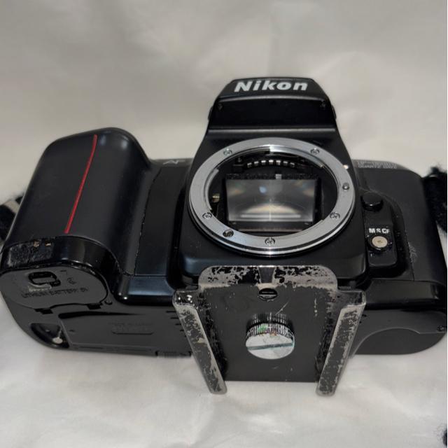 Nikon F-601/AF NIKKOR 28`70mm/70`210mm /SPEEDLIGHT SB-22s   Ɠd/AV 