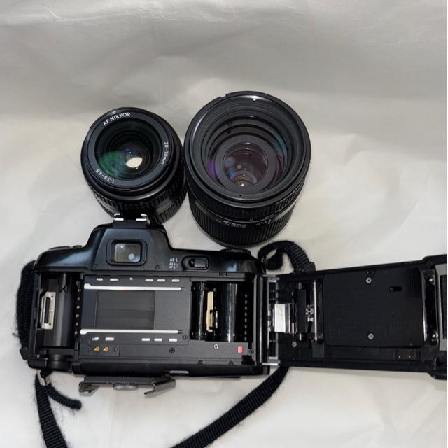 Nikon F-601/AF NIKKOR 28`70mm/70`210mm /SPEEDLIGHT SB-22s   Ɠd/AV 