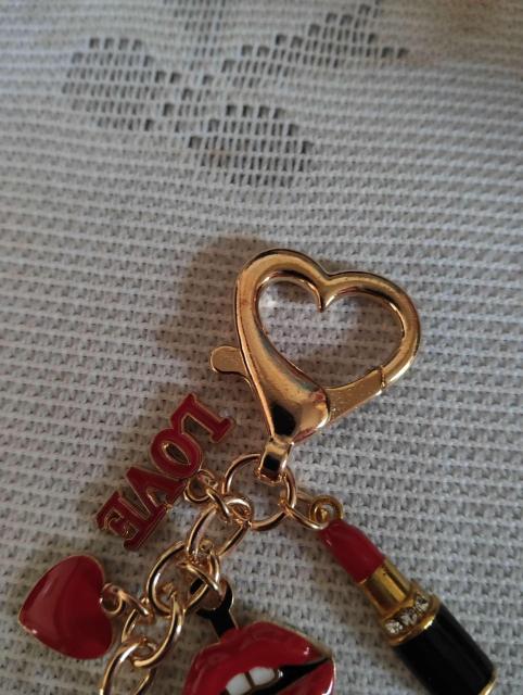 ゴールド ハート LOVE 口紅 唇 バッグチャーム キーホルダー ファッション小物 < 女性ファッション ゴールド ハート LOVE 口紅 唇 バッグチャーム キーホルダー ファッション小物 < 女性ファッションの