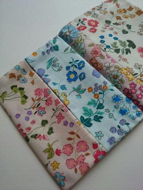 ハンドメイド☆カバー付きティッシュケース★収納ポケット付き☆カラフル花模様★ < 女性ファッション  ハンドメイド☆カバー付きティッシュケース★収納ポケット付き☆カラフル花模様★ < 女性ファッションの