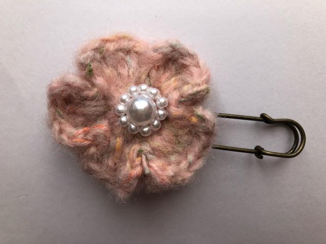 ハンドメイド ストールピン かわいいモヘアのお花♪ ガーリー スィートピンク < 女性ファッション  ハンドメイド ストールピン かわいいモヘアのお花♪ ガーリー スィートピンク < 女性ファッションの