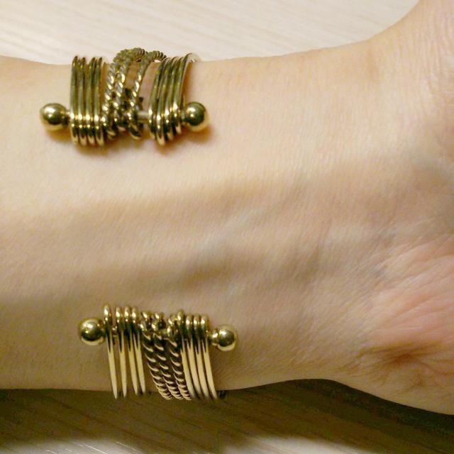 真鍮製バングル < 女性アクセサリー/時計  真鍮製バングル < 女性アクセサリー/時計の
