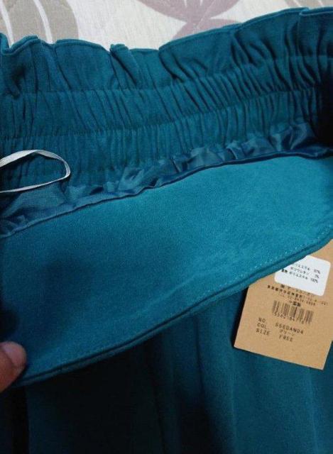 ���� birthday room �J���[�c�C���^�C�g�X�J�[�g �t�H���X�g�O���[��