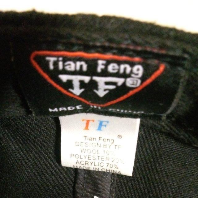 BOY  �s���N�̂΂̃L���b�v