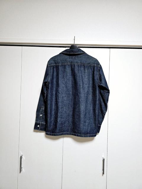 【新品】 ILL'S  デニムシャツ M < 男性ファッション  【新品】 ILL'S  デニムシャツ M < 男性ファッションの