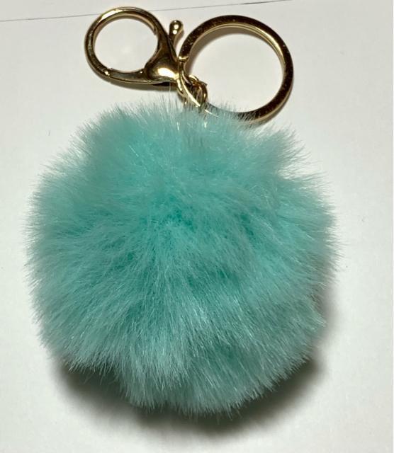 モフモフ ふわふわのミントグリーン系 毛玉キーホルダー < おもちゃ  モフモフ ふわふわのミントグリーン系 毛玉キーホルダー < おもちゃの
