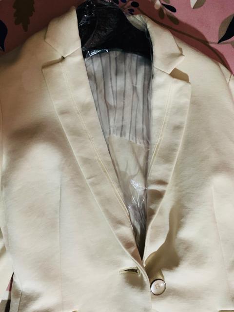 スーツ風ジヤケット サイズL. 11色はべージユ < 女性ファッション  スーツ風ジヤケット サイズL. 11色はべージユ < 女性ファッションの