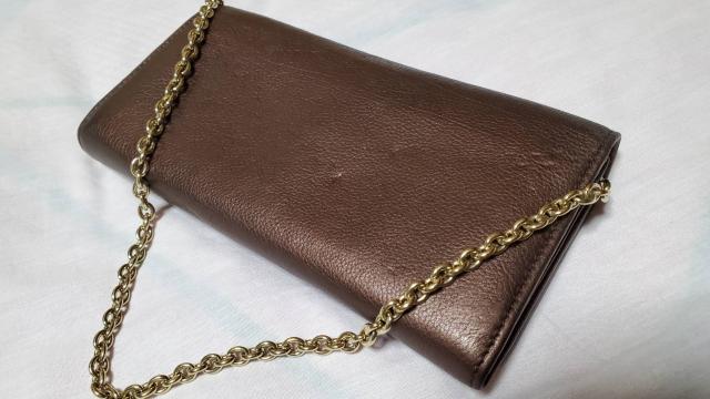 正規レア ブルガリ コレツィオーネ ソリティオ ロゴエンブレム 長財布 茶  チェーンウォレット 2つ折り クラシック < ブランド  正規レア ブルガリ コレツィオーネ ソリティオ ロゴエンブレム 長財布 茶  チェーンウォレット 2つ折り クラシック < ブランドの