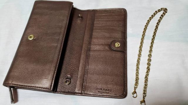 正規レア ブルガリ コレツィオーネ ソリティオ ロゴエンブレム 長財布 茶  チェーンウォレット 2つ折り クラシック < ブランド  正規レア ブルガリ コレツィオーネ ソリティオ ロゴエンブレム 長財布 茶  チェーンウォレット 2つ折り クラシック < ブランドの