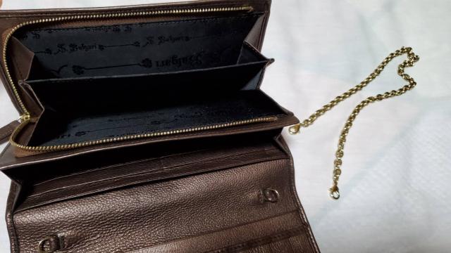 正規レア ブルガリ コレツィオーネ ソリティオ ロゴエンブレム 長財布 茶  チェーンウォレット 2つ折り クラシック < ブランド  正規レア ブルガリ コレツィオーネ ソリティオ ロゴエンブレム 長財布 茶  チェーンウォレット 2つ折り クラシック < ブランドの