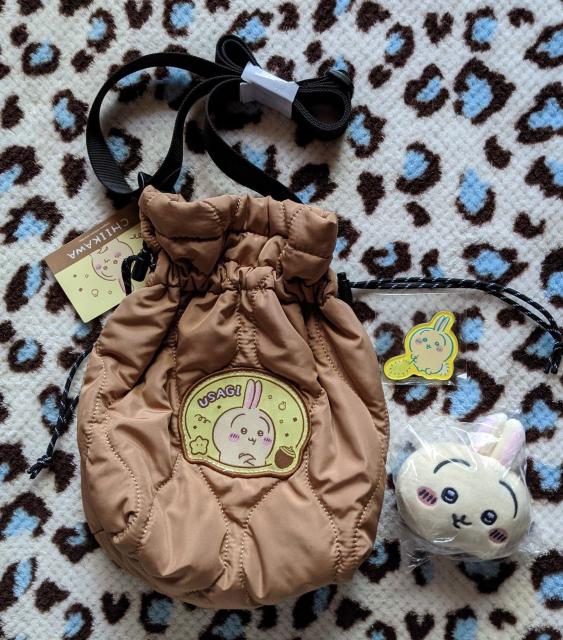 ちいかわ うさぎB点セット 巾着バッグ&もちもちフェイスマスコット&キャラマグネッツ < アニメ/コミック/キャラクター  ちいかわ うさぎB点セット 巾着バッグ&もちもちフェイスマスコット&キャラマグネッツ  < アニメ/コミック/キャラクターの