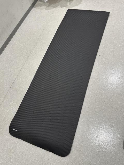 �y���Ŏg�p�������K�}�b�g�F2�_  �� �^�����g�O�b�Y�� 