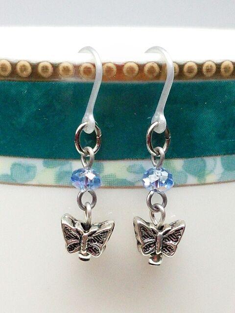 スモール蝶々のチャーム&サファイアスワロ樹脂フック☆ < 女性アクセサリー/時計  スモール蝶々のチャーム&サファイアスワロ樹脂フック☆  < 女性アクセサリー/時計の