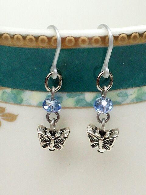 スモール蝶々のチャーム&サファイアスワロ樹脂フック☆ < 女性アクセサリー/時計  スモール蝶々のチャーム&サファイアスワロ樹脂フック☆ < 女性アクセサリー/時計の