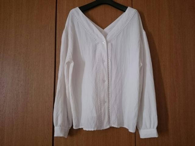 fifth フィフス☆コットンブラウス★ナチュラル☆ホワイト★ゆるカワ☆美品★ < 女性ファッション  fifth フィフス☆コットンブラウス★ナチュラル☆ホワイト★ゆるカワ☆美品★  < 女性ファッションの