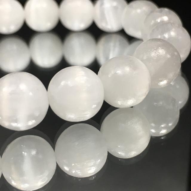 《No.147》ブラジル産 透石膏 セレナイト キャッツアイシラー < 女性アクセサリー/時計  《No.147》ブラジル産 透石膏 セレナイト キャッツアイシラー  < 女性アクセサリー/時計の