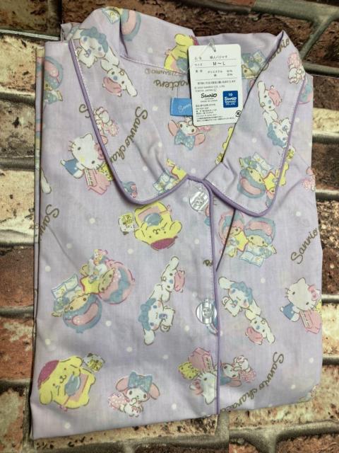 送料無料!メチャ可愛い!『サンリオ』新柄 綿混パジャマ(6柄から)1組 < 女性ファッション  送料無料!メチャ可愛い!『サンリオ』新柄 綿混パジャマ(6柄から)1組 < 女性ファッションの