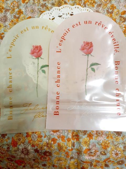 お裾分け☆薔薇柄ジップバック2色2枚☆ < インテリア/ライフ お裾分け☆薔薇柄ジップバック2色2枚☆ < インテリア/ライフの
