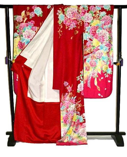 振袖 中古 送料無料 最高峰 新品同様 赤 金彩 金彩網目模様 花柄 身丈174.5cm 裄丈67cm 正絹 成人式 T3650 < 女性ファッション  振袖 中古 送料無料 最高峰 新品同様 赤 金彩 金彩網目模様 花柄 身丈174.5cm 裄丈67cm 正絹 成人式 T3650 < 女性ファッションの