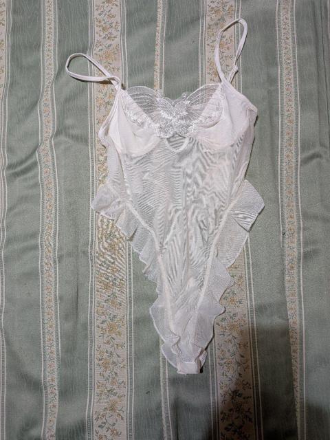 MO1010  �ō����i   �z���C�g���b�V���{�f�B�[�X�[�c    M  �� �����t�@�b�V������ 