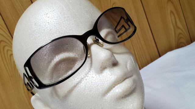 正規レア ヴェルサーチ グレカGエンブレム メタルロゴフレームサングラス 黒 シャイニーブラック 眼鏡〇ゴシックアートアイウェア < ブランド  正規レア ヴェルサーチ グレカGエンブレム メタルロゴフレームサングラス 黒 シャイニーブラック 眼鏡〇ゴシックアートアイウェア < ブランドの