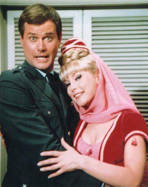 ☆かわいい魔女ジニー ☆DVD-BOX 4枚組☆全30話 < CD/DVD/ビデオ ☆かわいい魔女ジニー ☆DVD-BOX 4枚組☆全30話 < CD/DVD/ビデオの