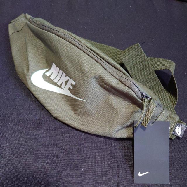 NIKE ウエストバッグ グリーン < ブランド  NIKE ウエストバッグ グリーン  < ブランドの