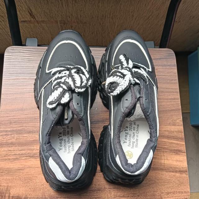 新品 24cm レディース スニーカー ブラック シューズ 靴 厚底 身長アップ < 女性ファッション  新品 24cm レディース スニーカー ブラック シューズ 靴 厚底 身長アップ < 女性ファッションの