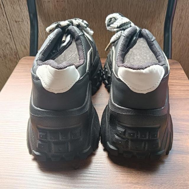 新品 24cm レディース スニーカー ブラック シューズ 靴 厚底 身長アップ < 女性ファッション  新品 24cm レディース スニーカー ブラック シューズ 靴 厚底 身長アップ < 女性ファッションの