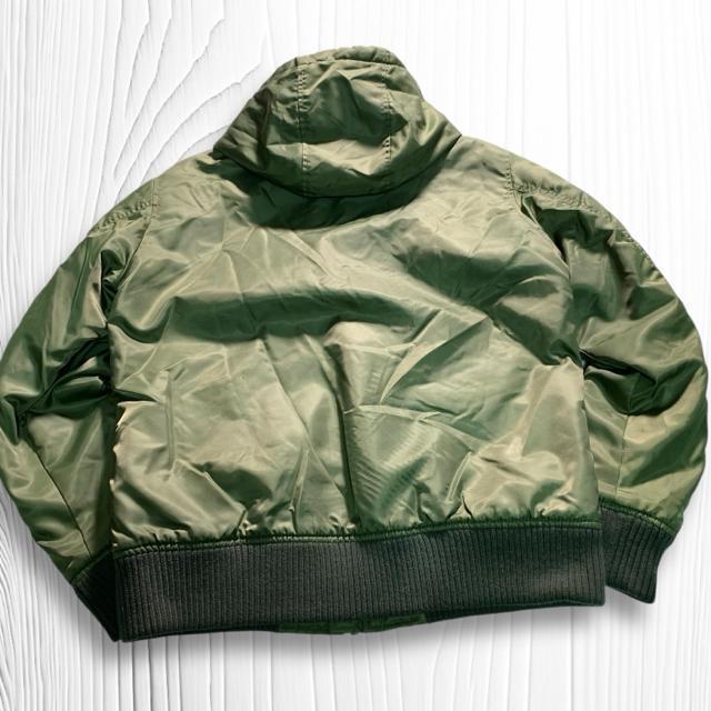 ブルースタンダード MA-1 フライトジャケット オリーブ 中綿入 フード付 Lサイズ ボンバージャケット ブルゾン アウター < 男性ファッション  ブルースタンダード MA-1 フライトジャケット オリーブ 中綿入 フード付 Lサイズ ボンバージャケット ブルゾン アウター < 男性ファッションの