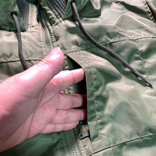 ブルースタンダード MA-1 フライトジャケット オリーブ 中綿入 フード付 Lサイズ ボンバージャケット ブルゾン アウター < 男性ファッション  ブルースタンダード MA-1 フライトジャケット オリーブ 中綿入 フード付 Lサイズ ボンバージャケット ブルゾン アウター < 男性ファッションの