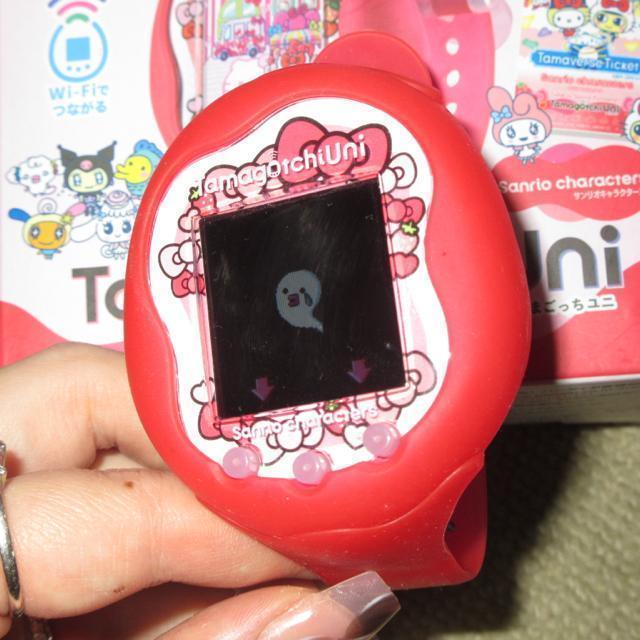 TILN^[YTamagotchiUni܂jBANDAIQ[rv