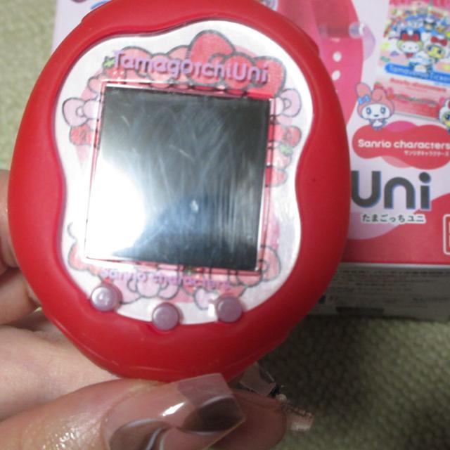 TILN^[YTamagotchiUni܂jBANDAIQ[rv