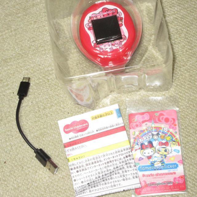 TILN^[YTamagotchiUni܂jBANDAIQ[rv