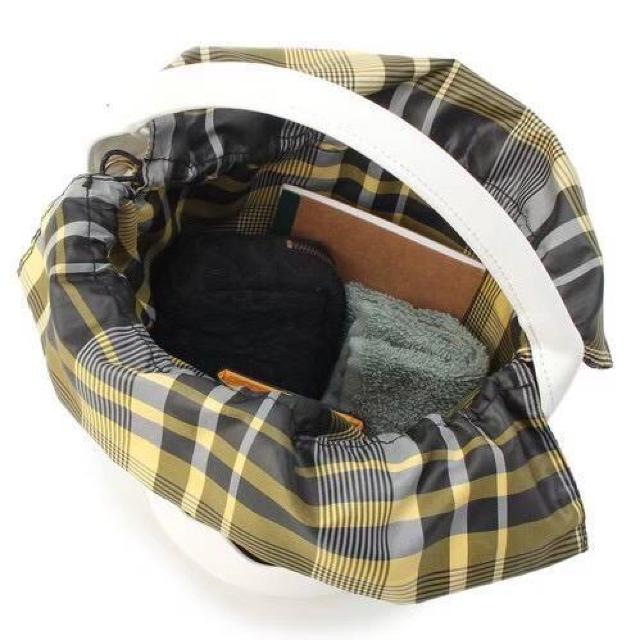 ◆UNTITLED/アンタイトル◆2WAYウェーブバケツトートバッグ★ホワイト*/巾着付き♪未使用 < ブランド ◆UNTITLED/アンタイトル◆2WAYウェーブバケツトートバッグ★ホワイト*/巾着付き♪未使用 < ブランドの