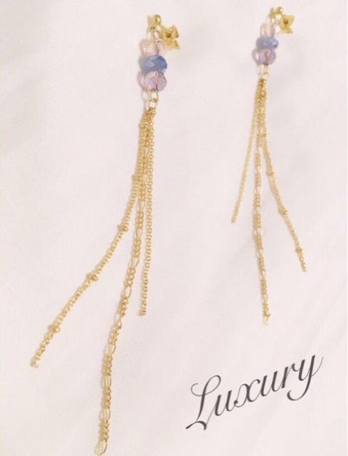 揺れるロングピアス【新品】3連チェーンクリアビジューピアス < 女性アクセサリー/時計 揺れるロングピアス【新品】3連チェーンクリアビジューピアス < 女性アクセサリー/時計の