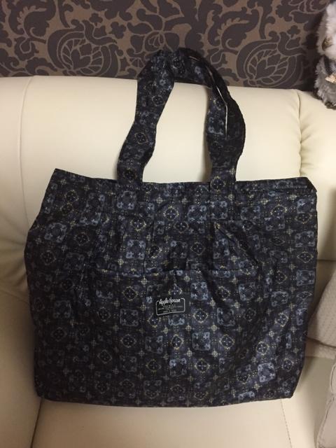 388.新品☆幾何学柄大型トートバッグ < 女性ファッション  388.新品☆幾何学柄大型トートバッグ  < 女性ファッションの